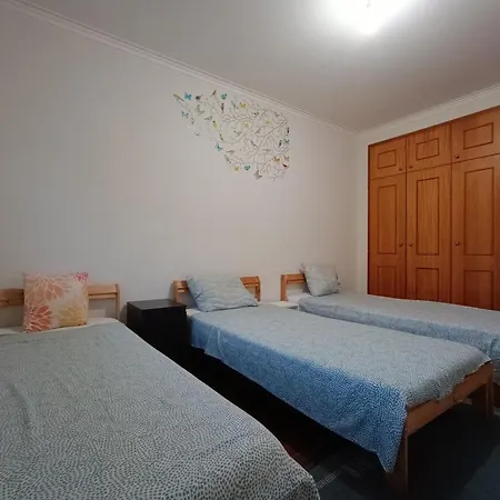 Camaratas De Camas Partilhadas 巴塞卢什