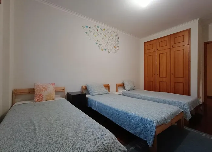 Camaratas De Camas Partilhadas Барселуш